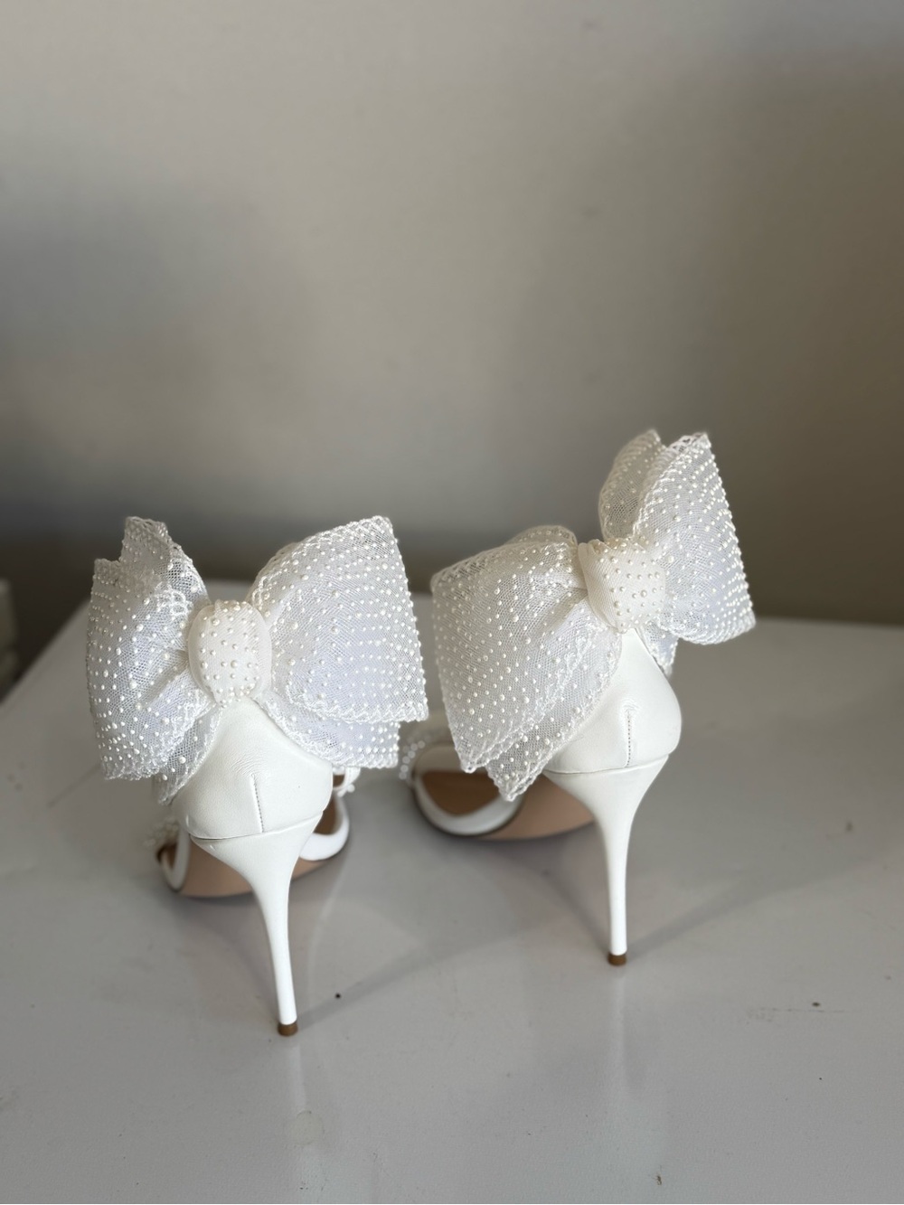 Steve Madden White Bow Stiletto Heels